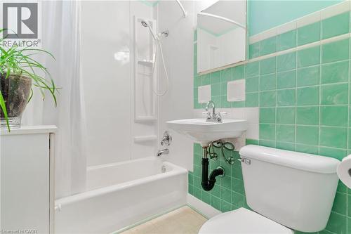 34 Sixth Avenue, Kitchener, ON 
