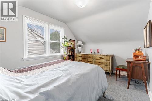 34 Sixth Avenue, Kitchener, ON 