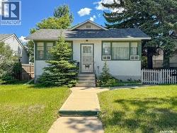 221 4th AVENUE NE Swift Current, SK S9H 2J4