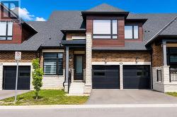 4 DAVID WORGAN TRAIL Uxbridge, ON L9P 0R9