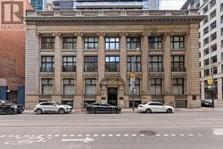 303 - 73 RICHMOND STREET W Toronto, ON M5H 4E8