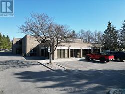 3 - 155 TERENCE MATTHEWS CRESCENT  Ottawa, ON K2M 2A8