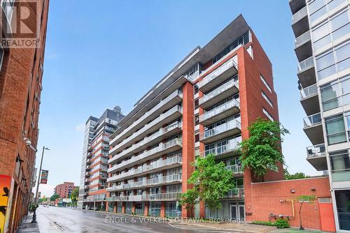 704 - 383 CUMBERLAND STREET  Ottawa, ON K1N 1J7