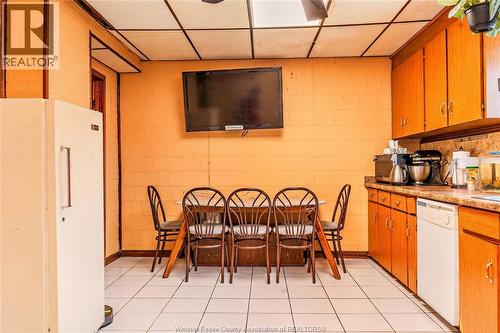 637 Cameron, Windsor, ON 