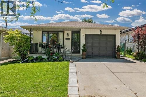 13 SALINA Place  Stoney Creek, ON L8G 4L4