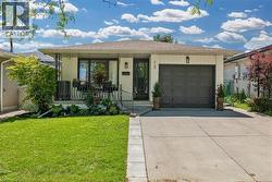 13 SALINA Place Stoney Creek, ON L8G 4L4