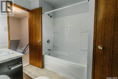 758 Lenore Drive, Saskatoon, SK 