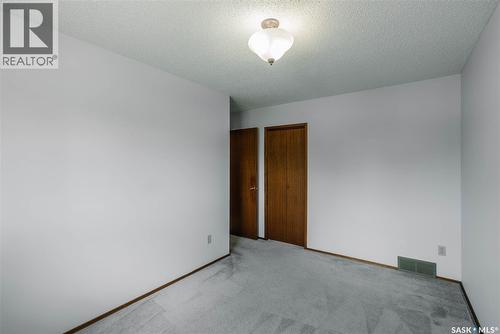 758 Lenore Drive, Saskatoon, SK 