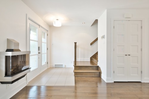 Hall d'entrée/Vestibule - 1334 Av. De Salaberry, Chambly, QC 