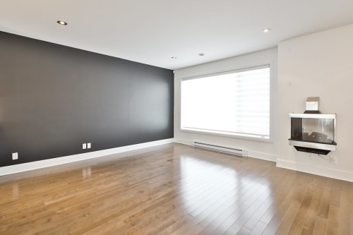 Salon - 1334 Av. De Salaberry, Chambly, QC 