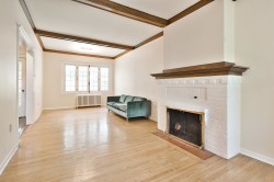 Salon - 