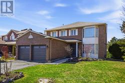 3 BALDING CRESCENT  Ottawa, ON K2K 2L4
