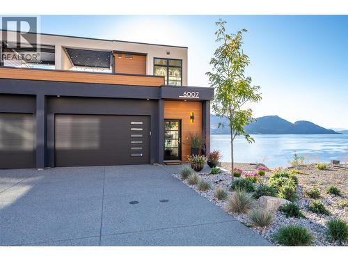 6007 Princess Street  Peachland, BC V0H 1X7