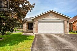 6 NICKLAUS DRIVE Barrie, ON L4M 6W6