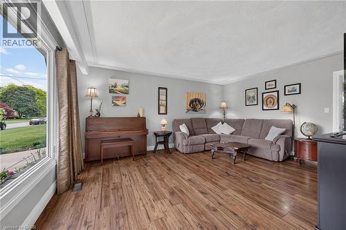 251 Mackenzie Crescent, Caledonia, ON 