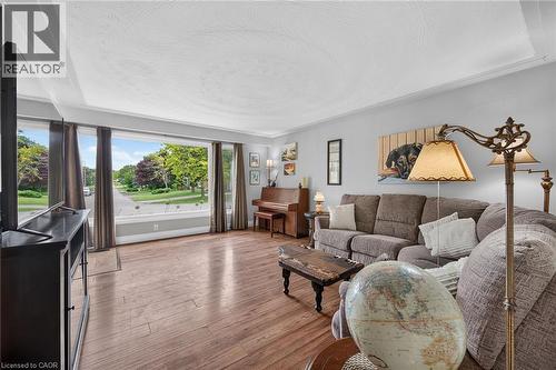 251 Mackenzie Crescent, Caledonia, ON 