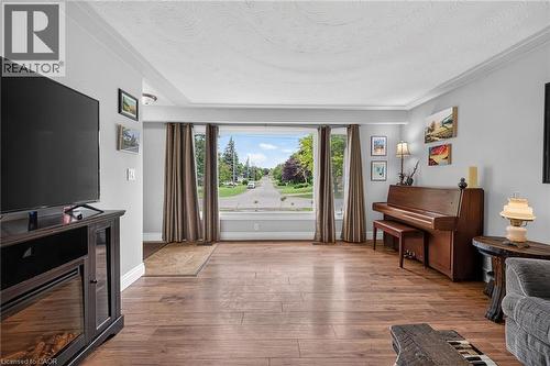 251 Mackenzie Crescent, Caledonia, ON 