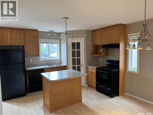 122 Keedwell Street, Saskatoon, SK 