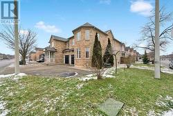 LOWER - 93 BOLOGNA ROAD Vaughan, ON L4H 2M8