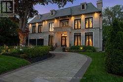 23 LAUDERDALE DRIVE Toronto, ON M2L 2A8