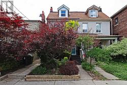 288 GREENWOOD AVENUE Toronto, ON M4L 2R7