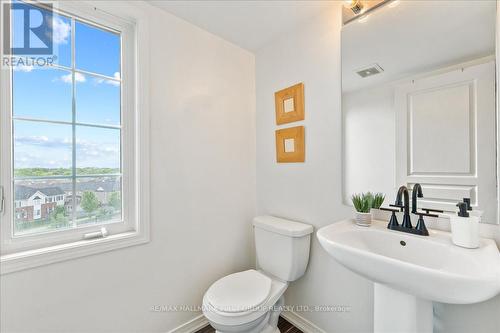 90 Magpie Way, Whitby, ON 