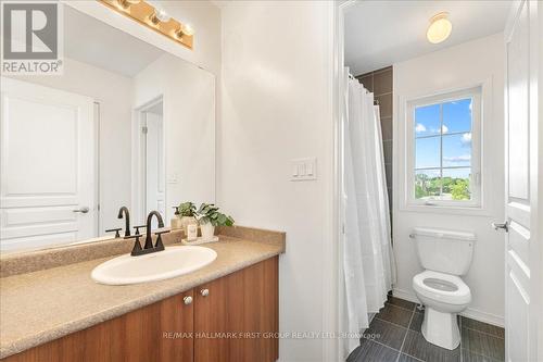 90 Magpie Way, Whitby, ON 