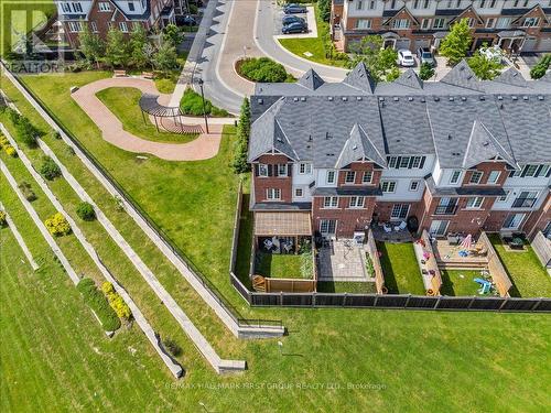 90 Magpie Way, Whitby, ON 