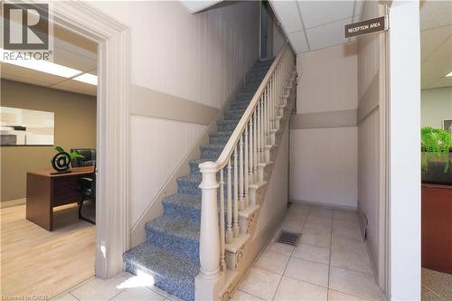 Image quality insufficient for description - 731 King Street E, Cambridge, ON 