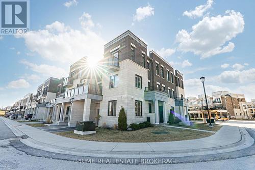 2 KING WILLIAM WAY  Clarington (Bowmanville), ON L1C 7E8