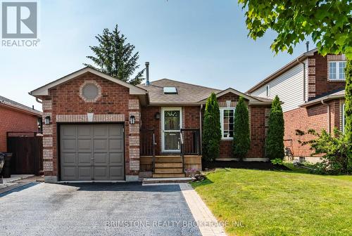 9 HOLLY MEADOW ROAD  Barrie, ON L4N 8S1