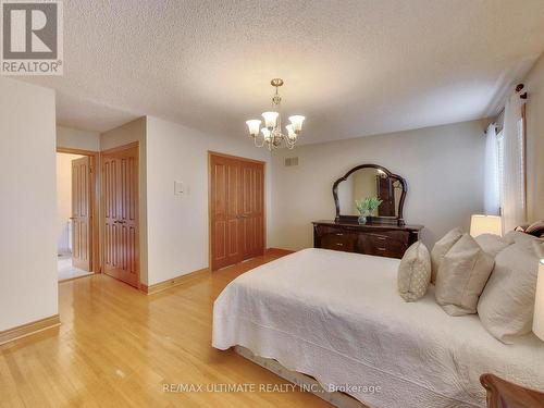 135 Glenn Hawthorne Boulevard, Mississauga, ON 