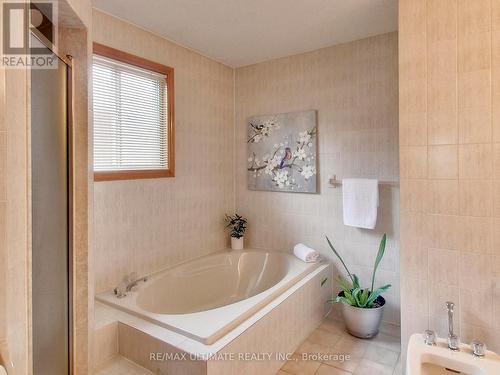 135 Glenn Hawthorne Boulevard, Mississauga, ON 