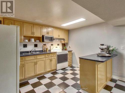 135 Glenn Hawthorne Boulevard, Mississauga, ON 