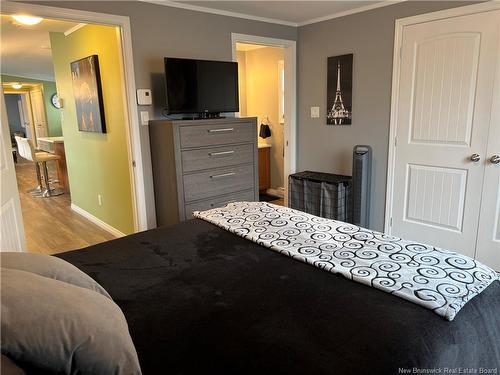 8 Spring Dr, Saint John, NB 