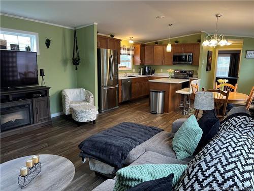 8 Spring Dr, Saint John, NB 