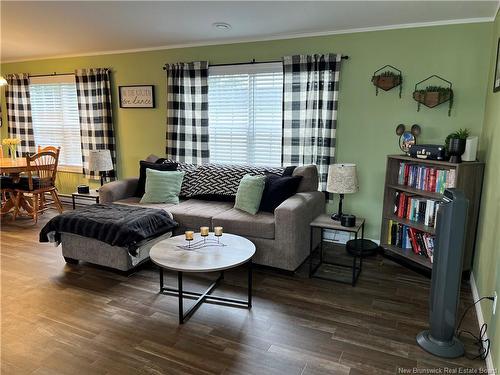 8 Spring Dr, Saint John, NB 