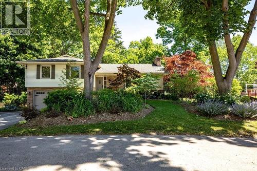 589 Sharalin Court, Burlington, ON 