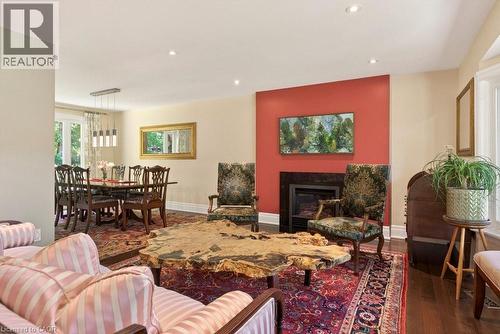 589 Sharalin Court, Burlington, ON 