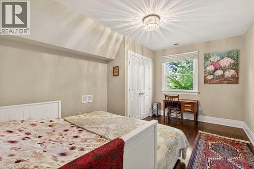 589 Sharalin Court, Burlington, ON 