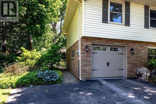589 Sharalin Court, Burlington, ON 