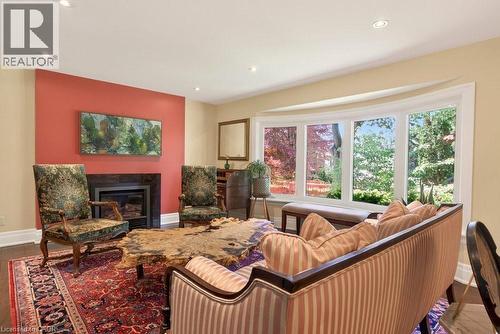 589 Sharalin Court, Burlington, ON 
