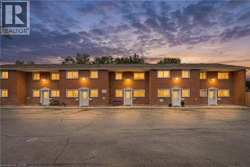 48 Windom Road Unit# I, Kitchener, ON - Outdoor