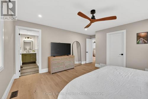 Primary showing walk-in closet and ensuite - 1093 Highway 141 Drive, Seguin, ON 