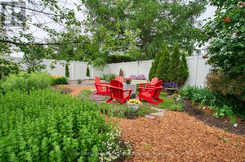 1666 Amberdale Crescent, Ottawa, ON 
