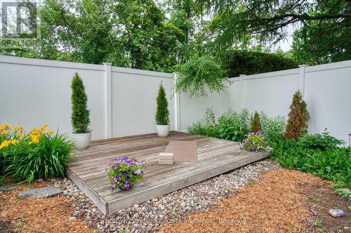 1666 Amberdale Crescent, Ottawa, ON 