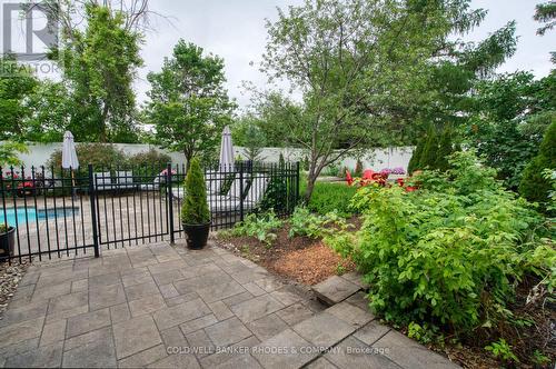 1666 Amberdale Crescent, Ottawa, ON 