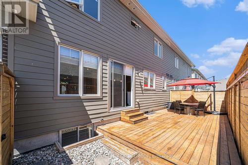17 Leeming Drive, Ottawa, ON 
