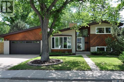 1 Maclean CRESCENT  Saskatoon, SK S7J 2R6