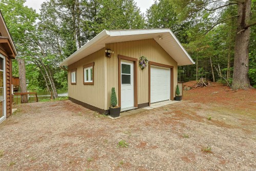 Garage - 24  - 26 Ch. Des Écureuils, Ripon, QC 
